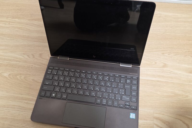 電源の入らないパソコン