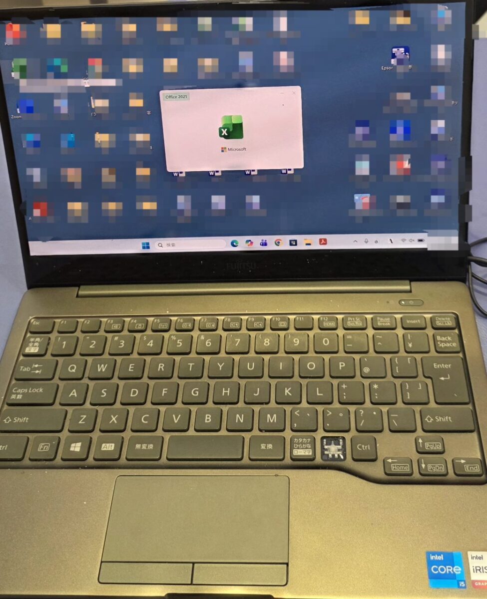 Microsoft Excelアプリが開いているWindowsデスクトップ画面。全ての機能が正常動作